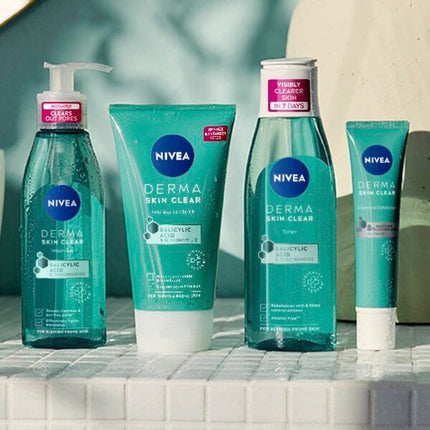 Nivea Derma Skin Clear Scrub (150 ml) - van Nivea - Nu verkrijgbaar bij Mijn Voordeelshop!