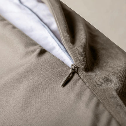 Sleeptime Lazy Velvet Dekbed Zonder Overtrek Taupe/Grijs - van Sleeptime - Nu verkrijgbaar bij Mijn Voordeelshop!