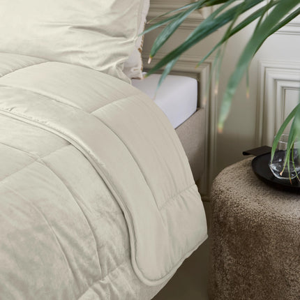 Sleeptime Lazy Velvet Dekbed Zonder Overtrek Créme - van Sleeptime - Nu verkrijgbaar bij Mijn Voordeelshop!