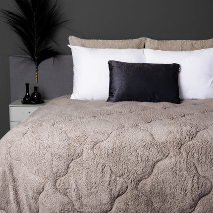Sleeptime Lazy Teddy Dekbed Zonder Overtrek Taupe - van Sleeptime - Nu verkrijgbaar bij Mijn Voordeelshop!